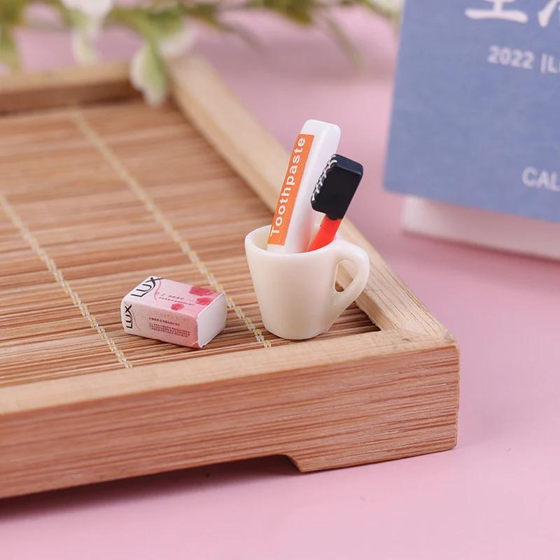 4Pcs/Set 1:12 Dollhouse Miniature Toiletries Model Decor Toothpaste Toothbrush Cup Soap