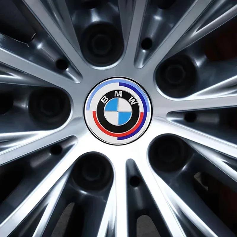 4 Stück 56/68mm Auto-Radkappen Auto-Radnabenabdeckung Radkappen Dekoration Zubehör Für BMW 50. Jubiläum LOGO Abzeichen Emblem
