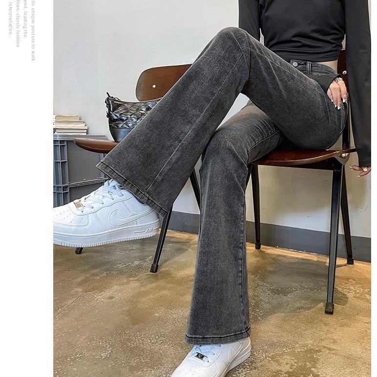 Graue High-Waist-Schlankmacher-Schlagjeans in Übergröße für Damen - Elastisch und Petite Passform, Perfekt für Herbst/Winter