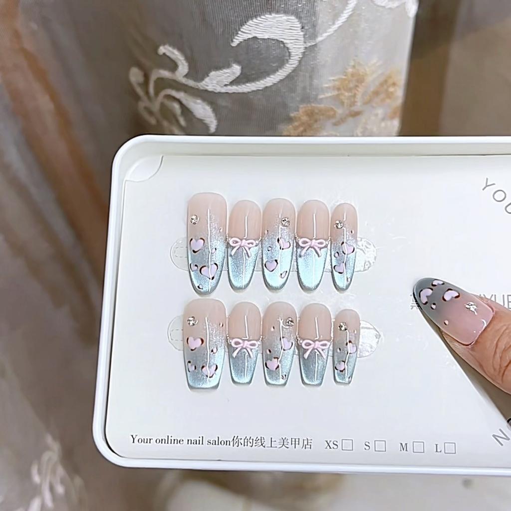 Hand-woven Armor Sea Salt Crisp Three-dimensional Hand-painted Love Butterfly Cat Eyes Pure Temperament Manicure Sticker