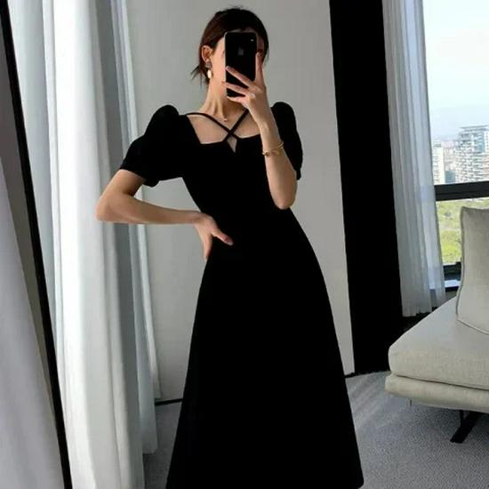 Hepburn Style Waist-Cinched Little Black Dress - Women's 2025 Summer Collection