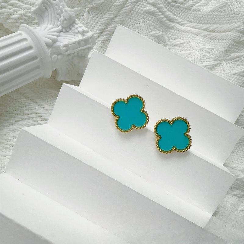 High-end 15MM Four-leaf Clover Titanium Steel Earrings Lightweight and Versatile Earrings for Women