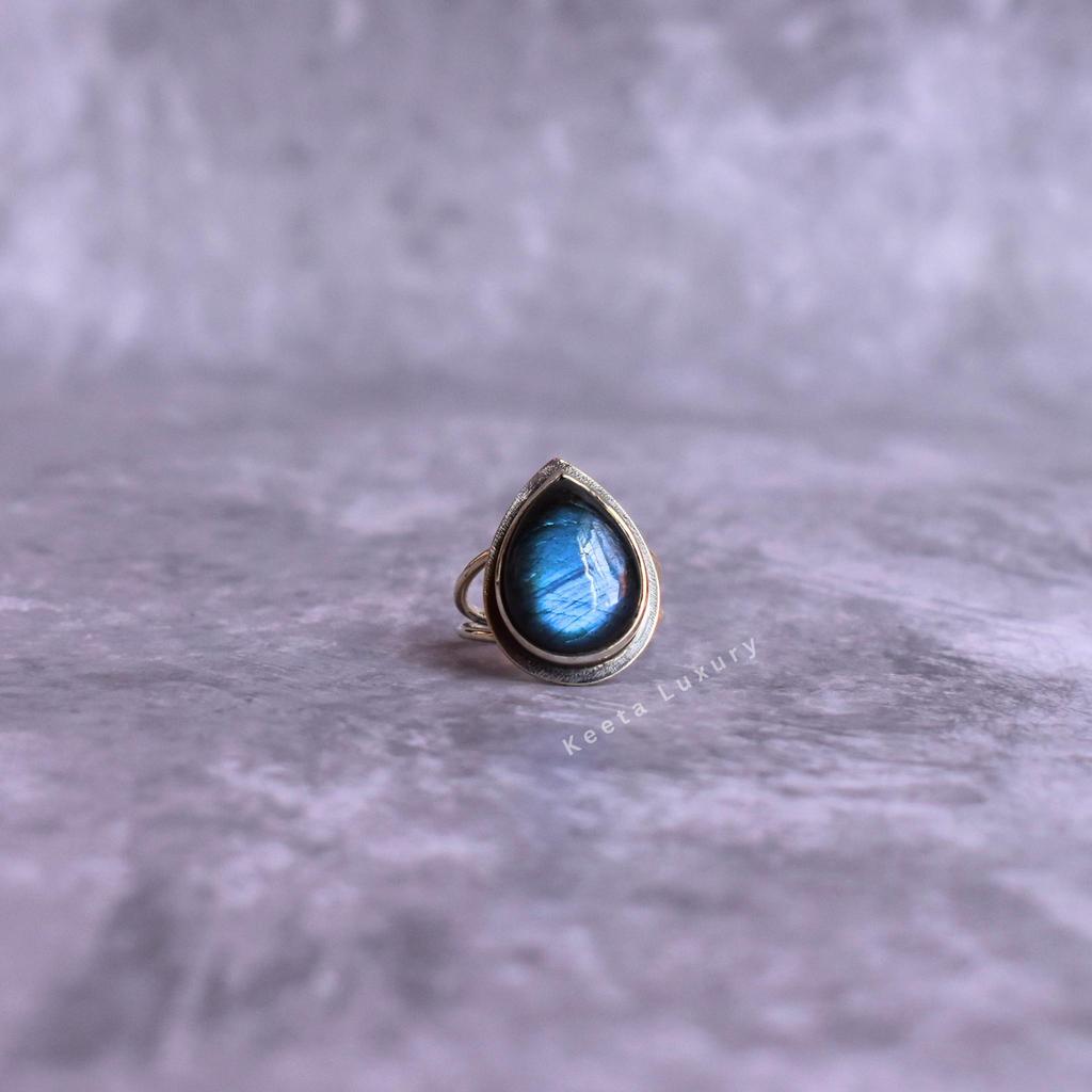 Natural Labradorite teardrop ring Silver oxidized ring for women pear shaped Labradorite bohemian handmade ring Healing crystals jewelry