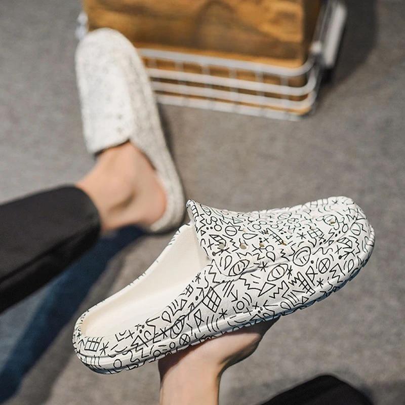 Fashion Hole Slippers for Men Outdoor Flat Sandals Man Beach Summer Sale Y2k Designer Luxury Eva Pvc Casual Trend 2025 Mascullino Shoes