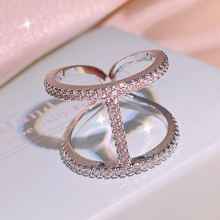 New European and N Fashion Style Circular Hollow Diamond Ring Ring Female Cross Ring Female