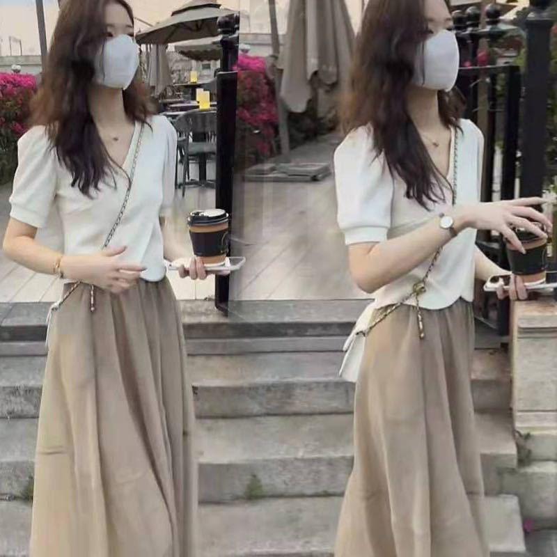 Women's Fashion Two-Piece Set: Spring/Summer V-Neck Short-Sleeved Top & Skirt - Slimming, Gentle Style