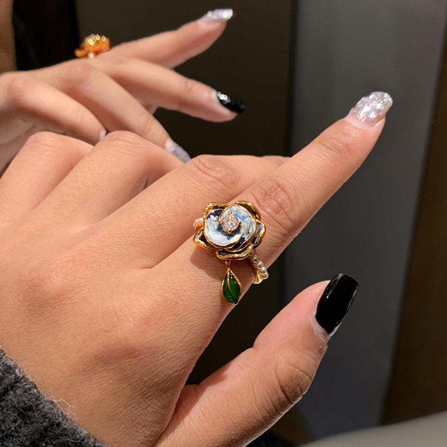 Новое китайское эмалевое кольцо-капля с глазурью, камелия, жемчуг, нишевый дизайн, легкая роскошь, открытое кольцо