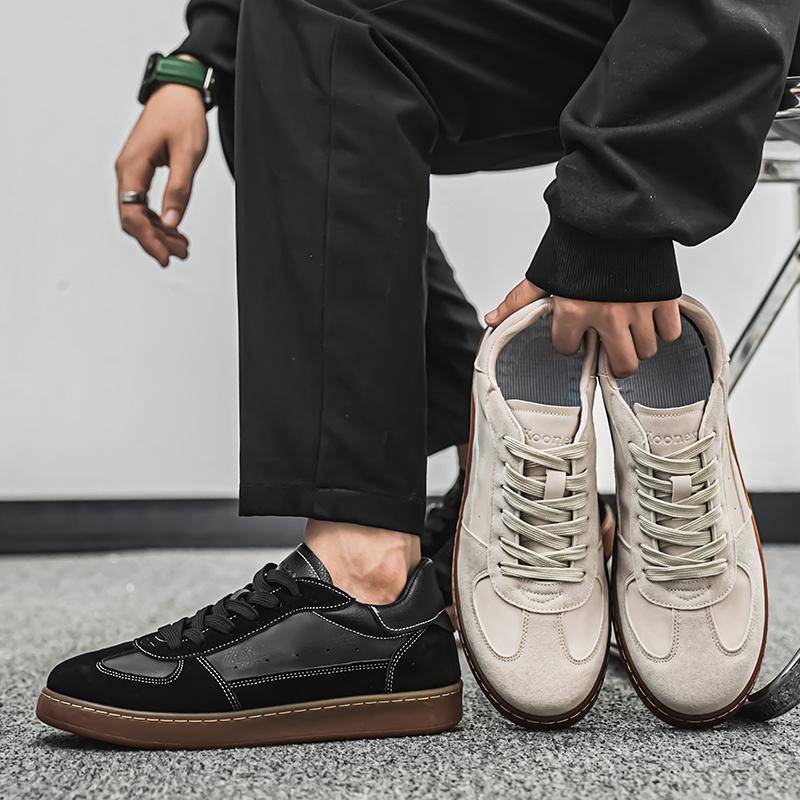 Retro White Sneakers for Men Comfortable Low Sneakers Causal Men Trainers Lace-up Athletic Shoes Big Size 48 Zapatillas Hombre