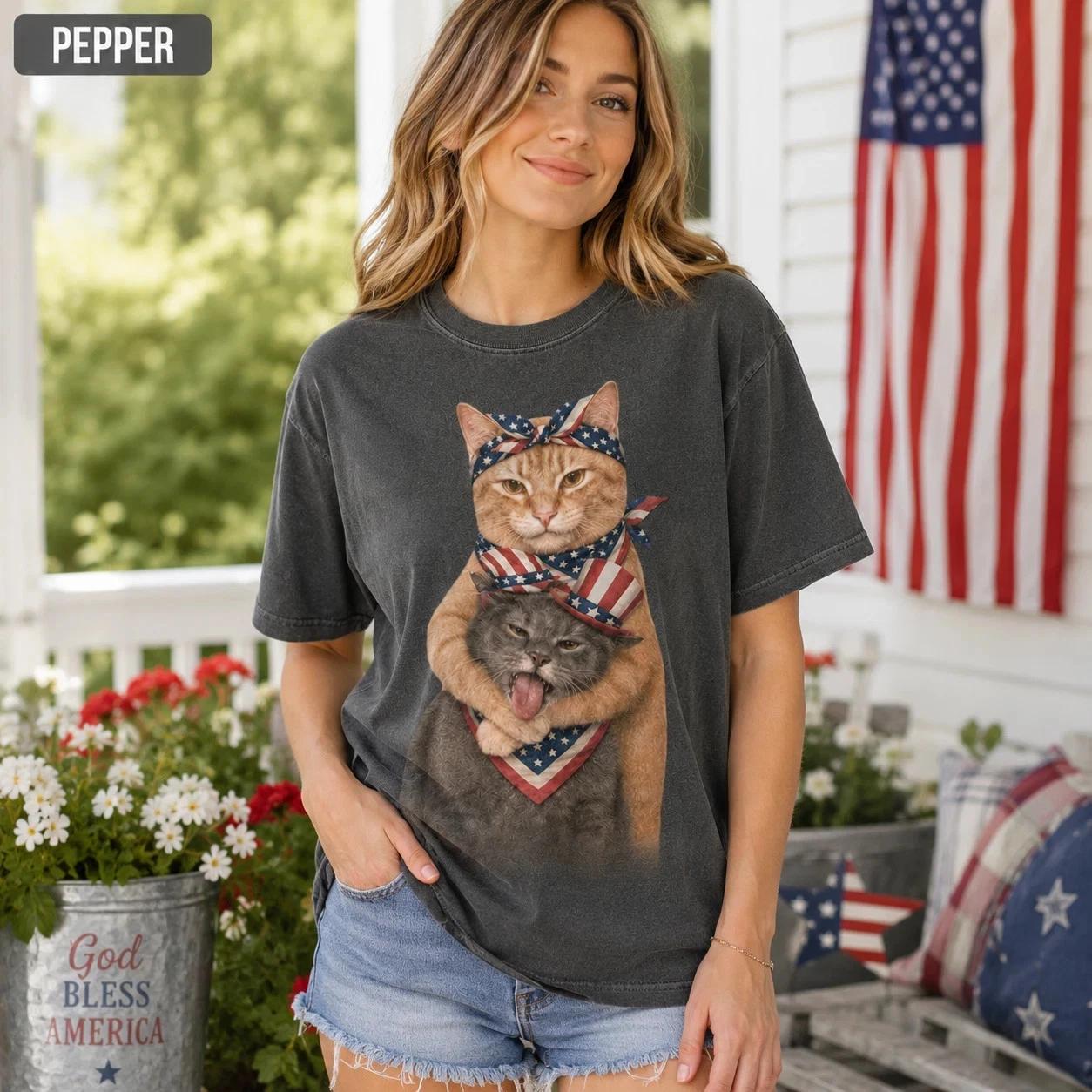 Patriotic Cat Vintage Retro Shirt Funny 4th July Two Cats Cat Lover Gift Tee 3XL