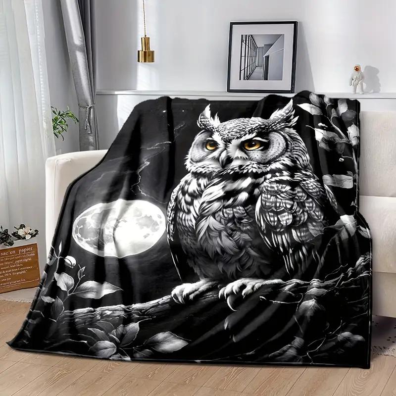 Cozy Owl Print Flannel Blanket - Soft, Warm, and Versatile for the Sofa, Bed, Office, or Camping | A Gift Idea for All Seasons