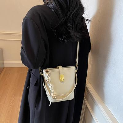 Premium Fashion Handbag Women's 2025 New Autumn and Winter Retro Simple Bucket Bag Niche Messenger Shoulder Bag