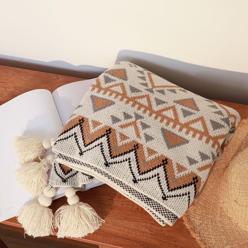 Boho pletená vlněná pohovka a postelová deka