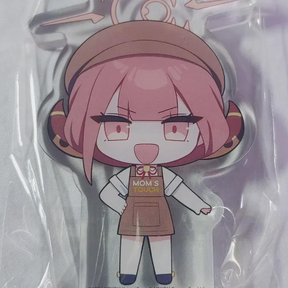 

Aru Blue Archive Momstuch Collaboration Acrylic Stand Is On Sale