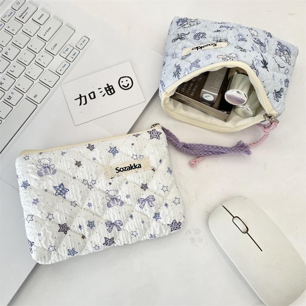 Cartoon Character Polyester Travel Organizer With Embossed Pattern For Women
