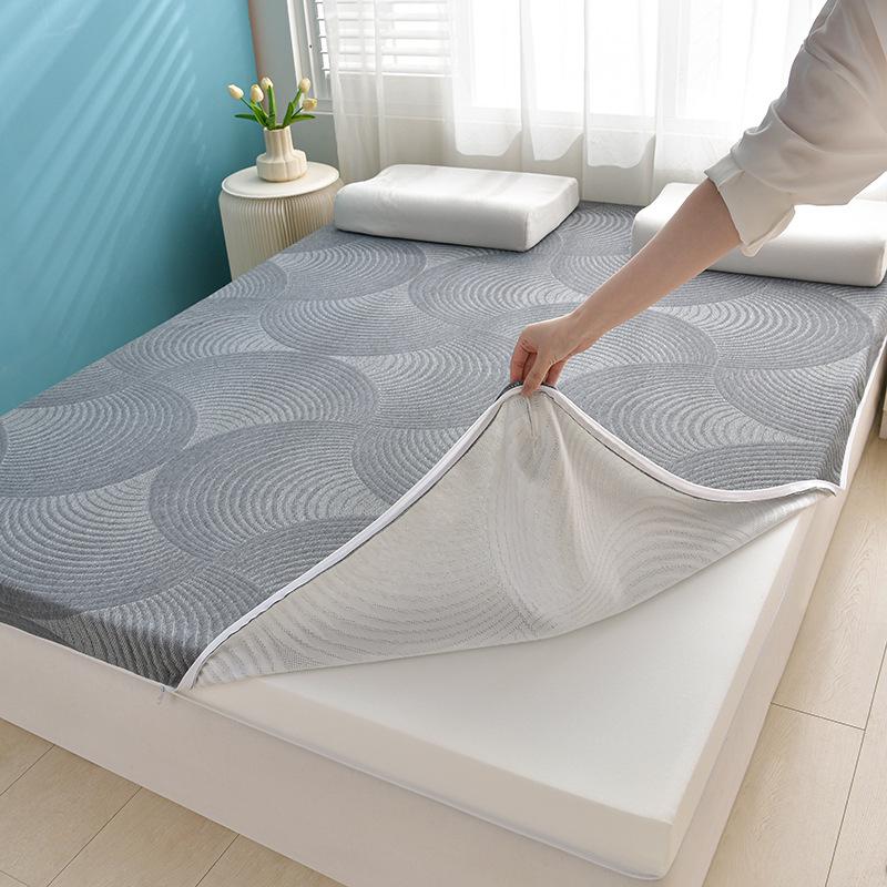 2025 Removable & Washable Memory Foam Anti-Mite Foldable Soft Mattress Pad for Hotel & B&B