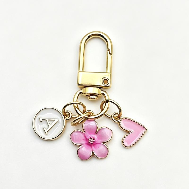 A-Z Letter Charm Enamel Keychain Pink Cherry Blossom Heart Design Key Ring for Graduation Souvenir Gift