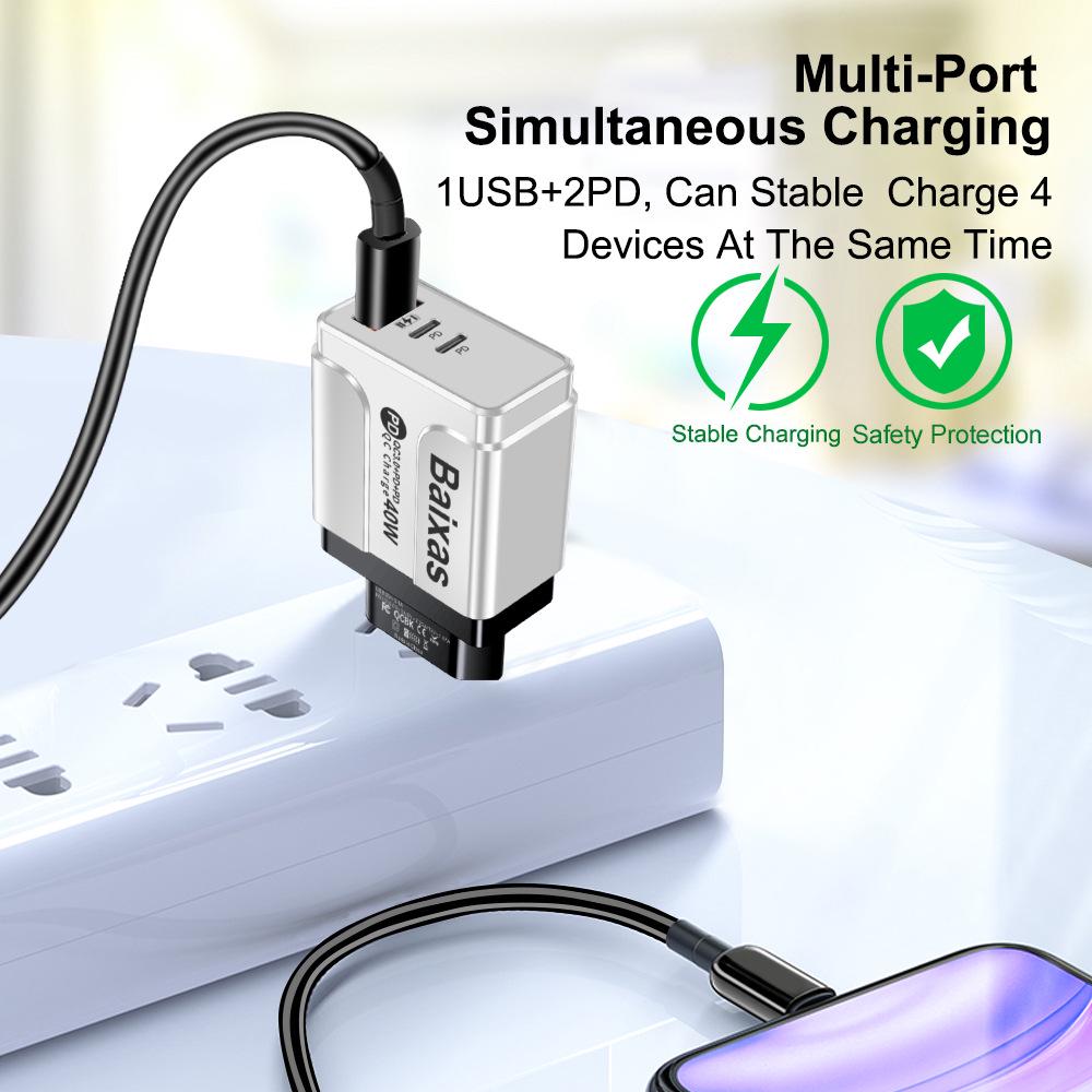 Universal Power Adapter: Compatible with UK, EU, US, AU Standards, 1 USB & 2 PD Ports.
