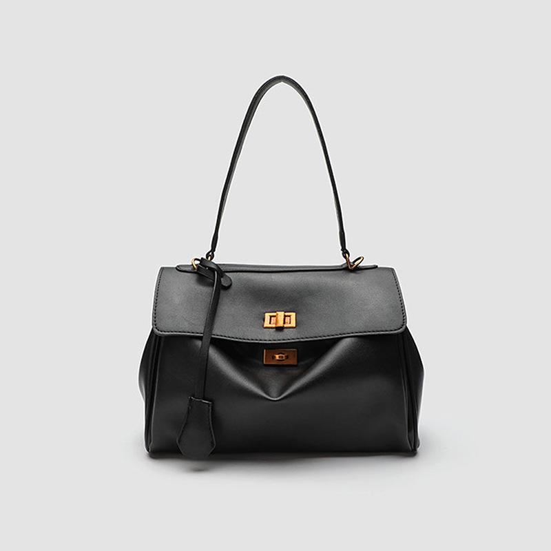 Women's High-Capacity Black Messenger Tote - Autumn/Winter 2024 Fashionable Shoulder Bag for Commuting.