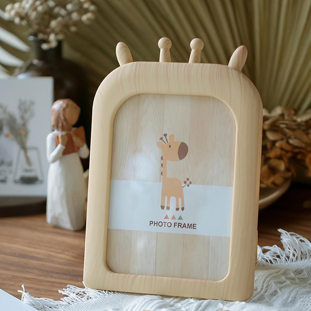 7-inch Photo Frame, Wall-mounted & Desktop Display, Simple Home and Office Decorative Ornament
