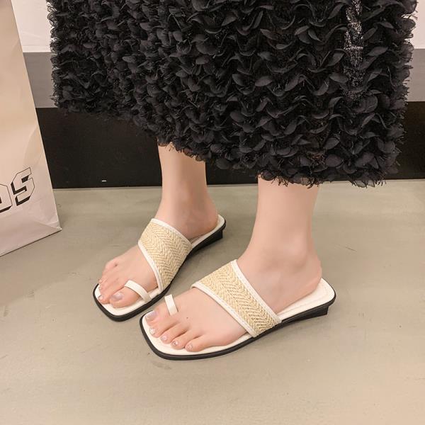 Fashion Slippers Women Summer Shoes Pantofle Slides Shale Female Beach 2025 Flat Soft Sabot Scandals Retro Female Shoes Slippers Flat Sl