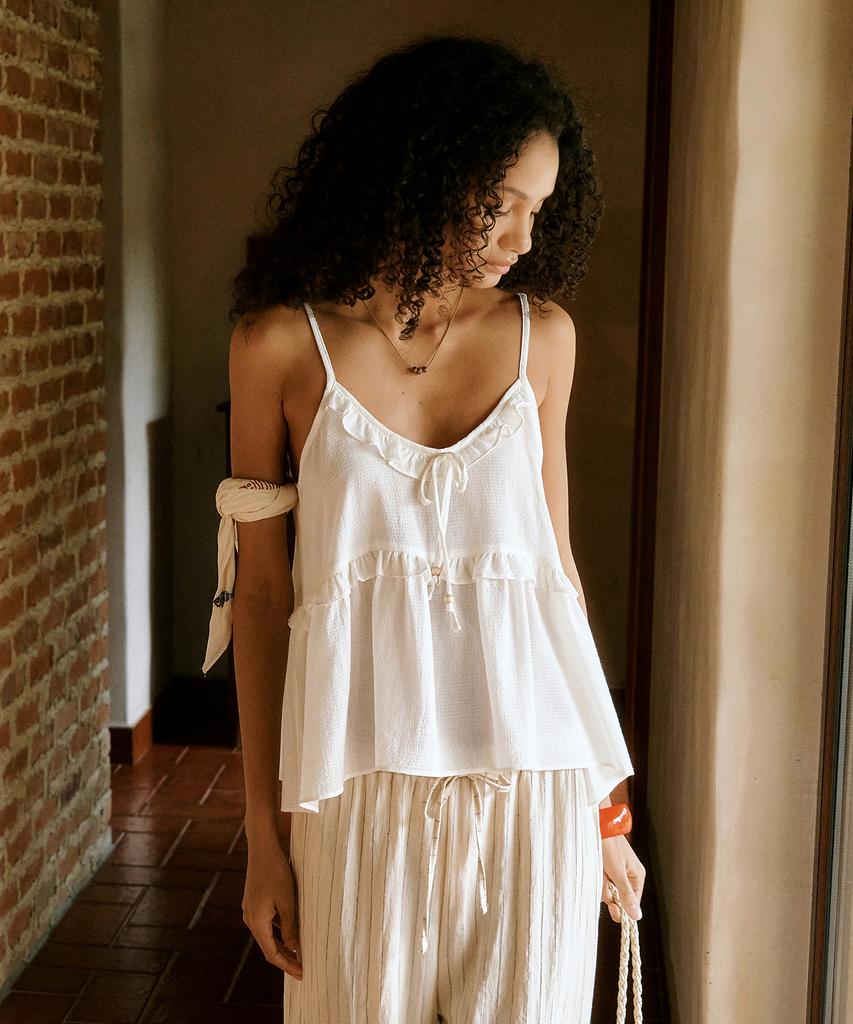 NEEV Wood Strap Frill Sleeveless Blouse (Ivory)