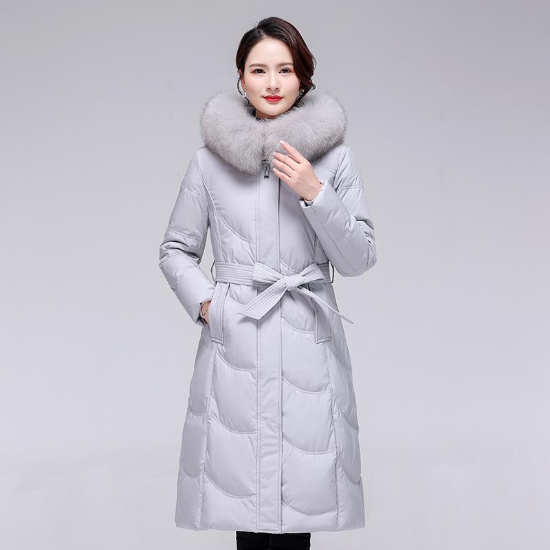 

Стильна пухова куртка середньої довжини великого розміру з коміром з натурального хутра для зрілих жінок XL світло-сірий колір