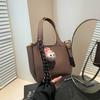 Niche design handbag bag women's new retro casual bucket bag shopping commuter shoulder messenger bag