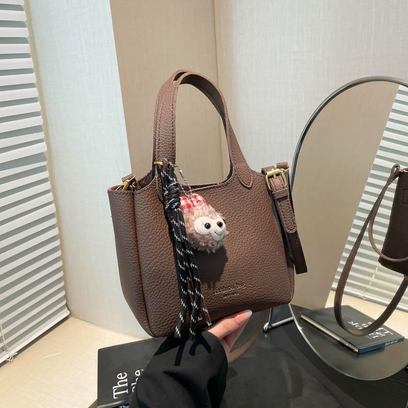 Niche design handbag bag women's new retro casual bucket bag shopping commuter shoulder messenger bag