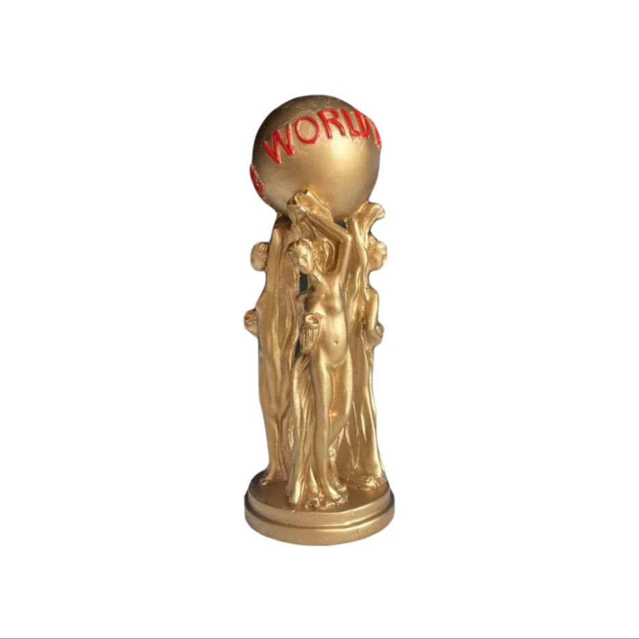 

1 Piece of Light Luxury Three-Person Ball-Holding Art Ornament, Golden Texture, Ball Engraved with the World Is Yours, Inspirational Atmosphere Displ