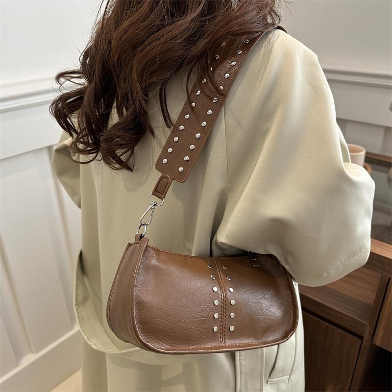 Unique Leather Pu Small Square Bag For Women With Casual Street Style And Fashionable Design Rivet