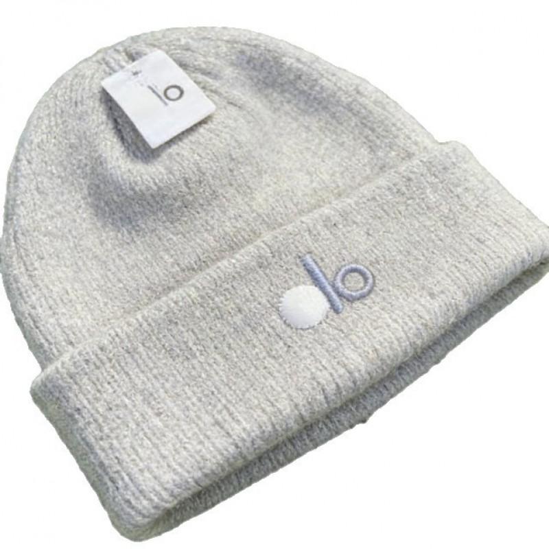 Versatile Knit Beanie Men Women - Warm Winter Hat With Embroidery Casual Fashion Accessory