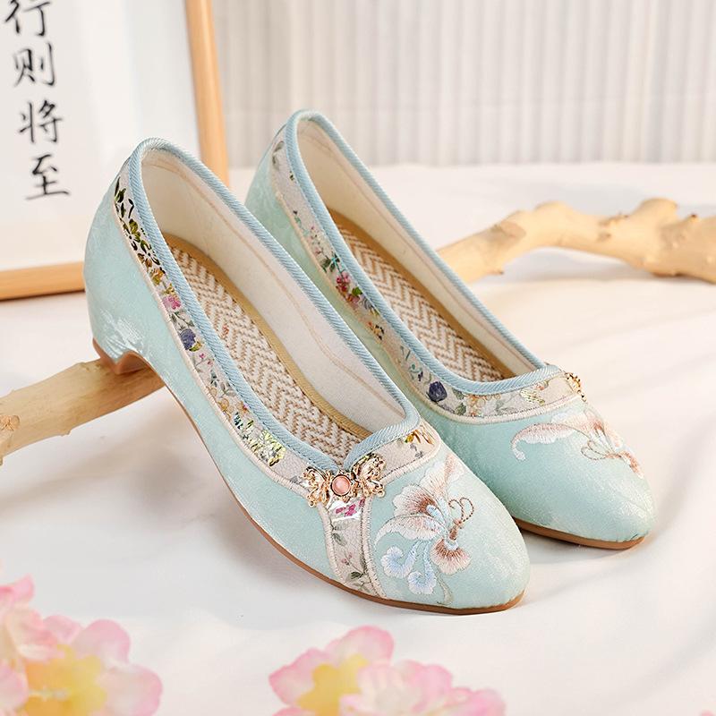 Fashion Women Low Heel Pointed Toe Cheongsam Embroidered Shoes Comfortable Shallow Mouth Cloth Shoes Daily