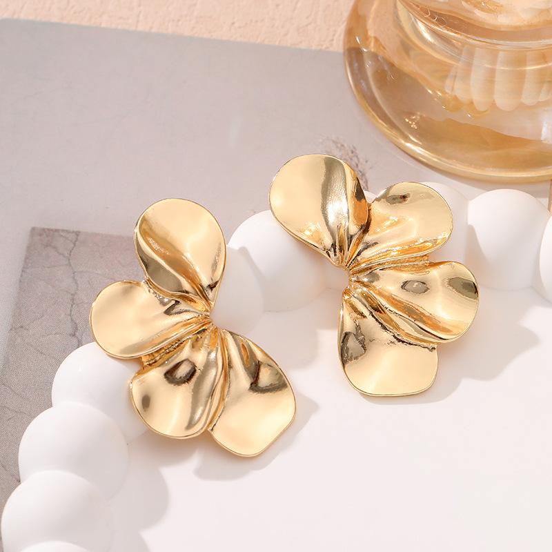 Vintage Metal Gold Color Flower Big Earrings for Women Fashion Floral Statement Earrings Jewelry Gift