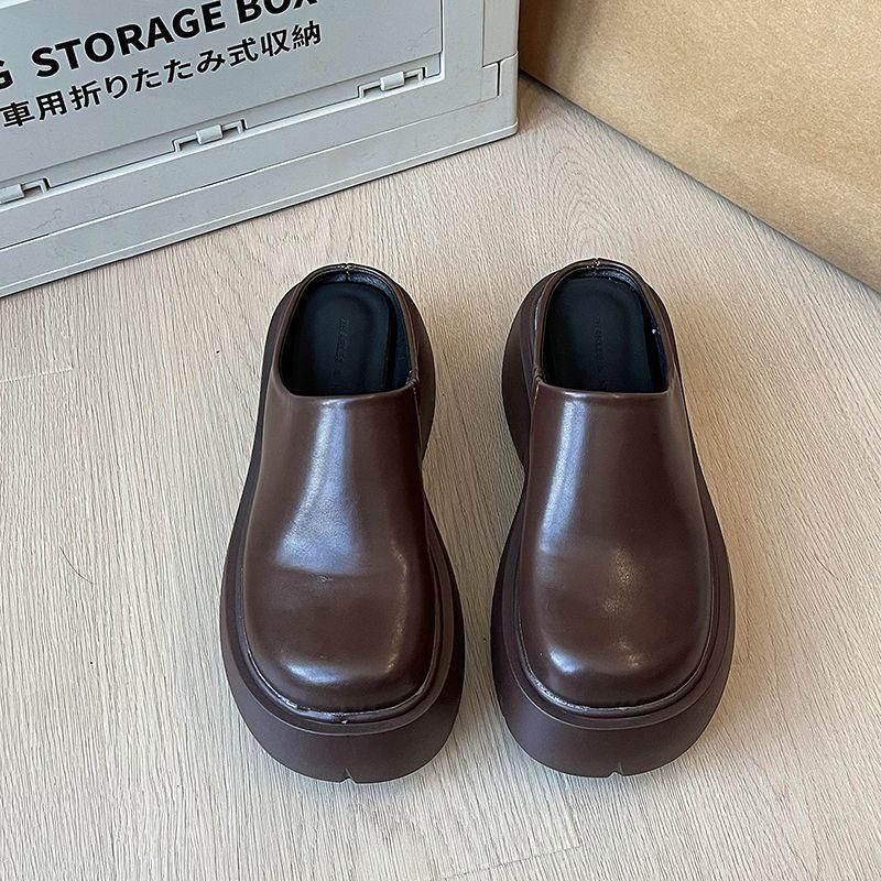 Super hot Internet celebrity thick bottom heightening slippers women's 2026 spring and autumn new popular outer wear muffin bottom bag head half sl