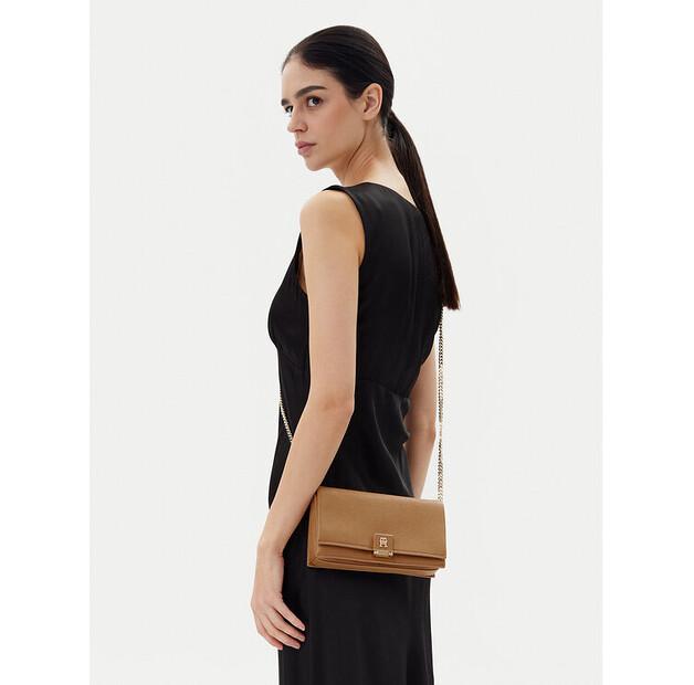 Сумочка Tommy Hilfiger Th Her Flap W Chain AW0AW17403 бежевый