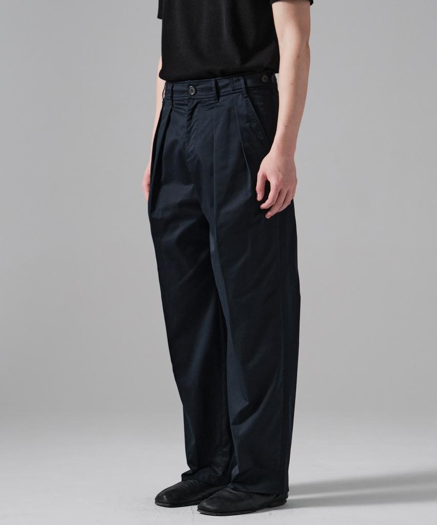FILLCHIC Forward Two-Pleated Pants (Navy)