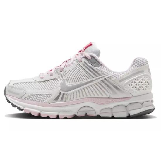 

Nike Air Zoom Vomero 5 Low 520 Pack Pink Foam Women s FN3695-001 EU 38.5 білий
