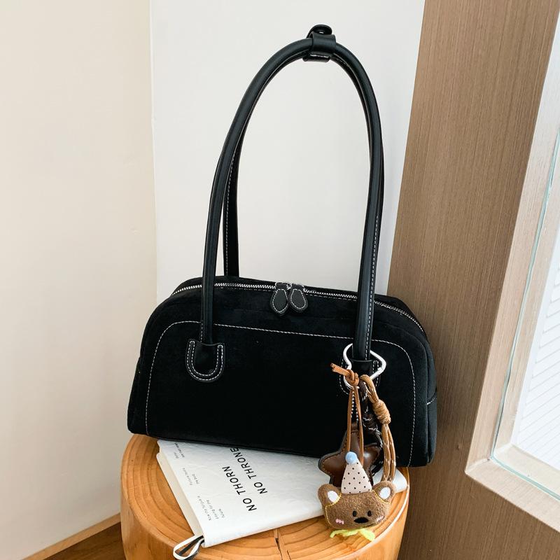 Retro niche suede bag women's winter new shoulder bag bag high value simple casual armpit bag