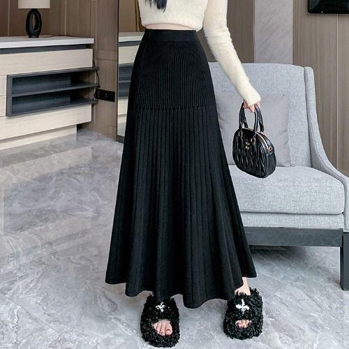 Женская осенне-зимняя вязаная плиссированная миди-юбка А-силуэта с подолом «рыбий хвост» S