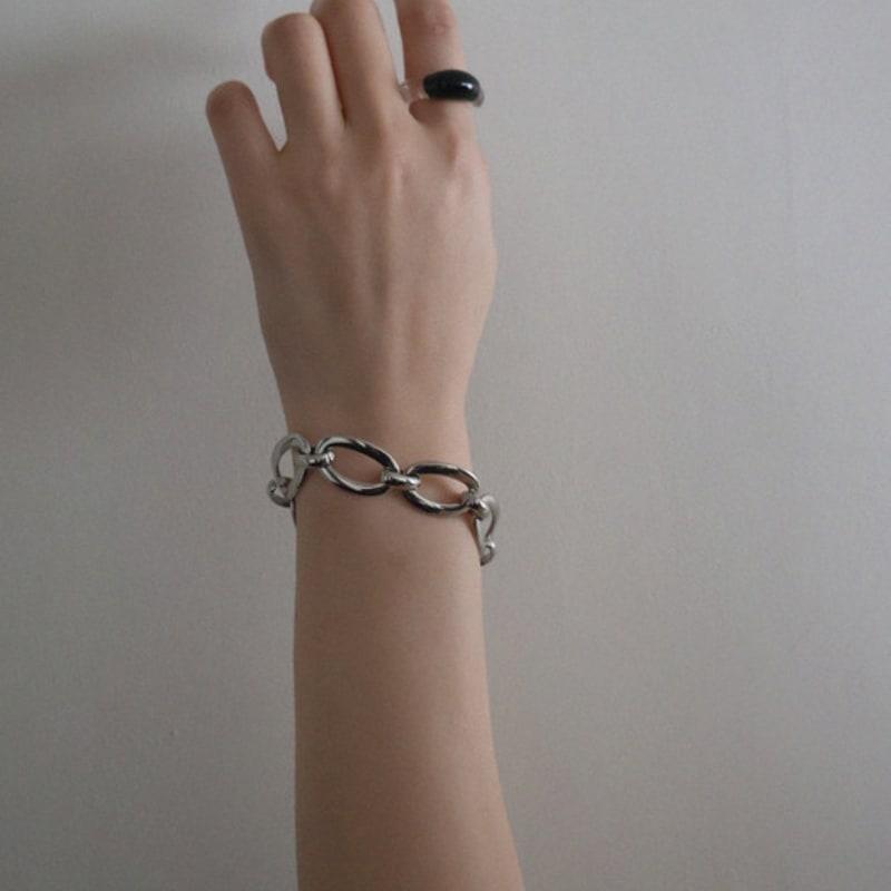 APIOH BLACK WAVE RING