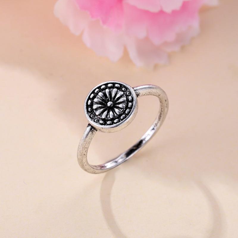 Vintage Old Silver Wipe Round Flower Bud Ring Personalized Fashion Accessories