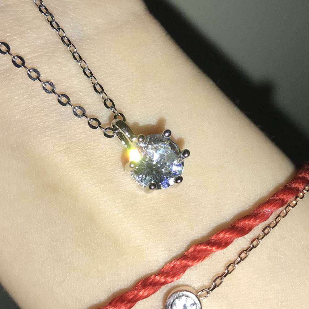 

Elegant Women Necklace 18k Gold Plated White Moissanite 2 Carat Simulated Zircon Classic Collarbone Pendant