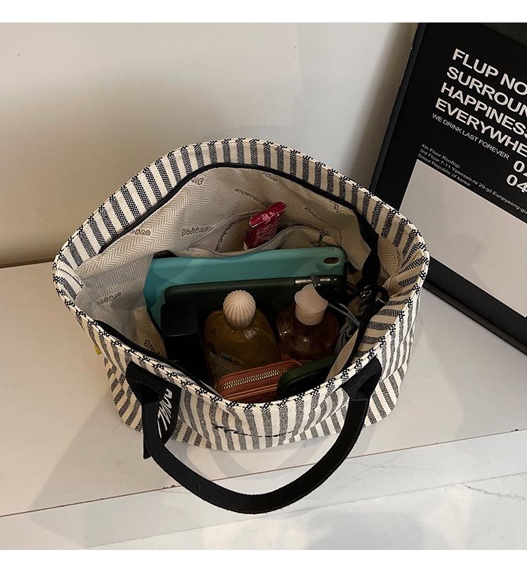 Bolsa de Ombro de Lona Listrada de Grande Capacidade para Mulheres - Tote Versátil para Estudantes e Pendulares