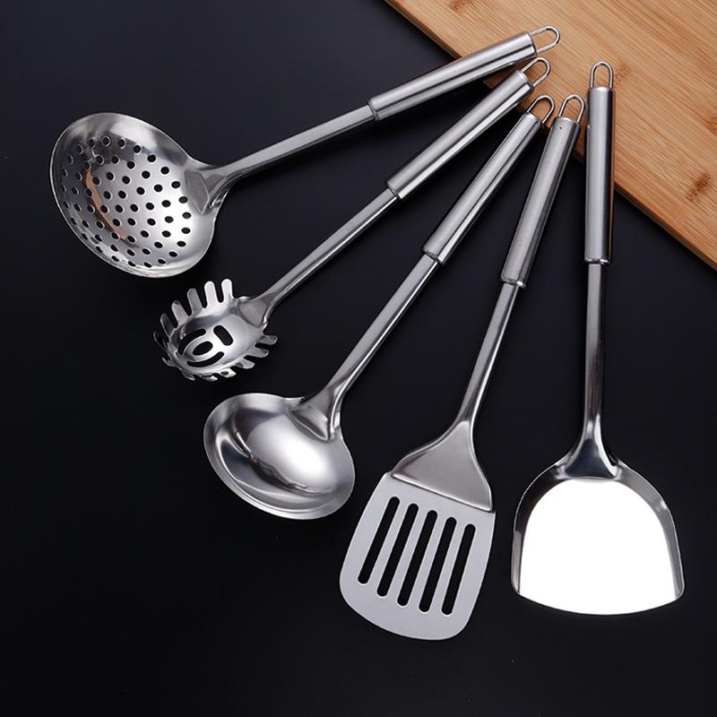 Juego de utensilios de cocina de acero inoxidable engrosado: Espátula, pala de cocina, colador y cuchara sopera