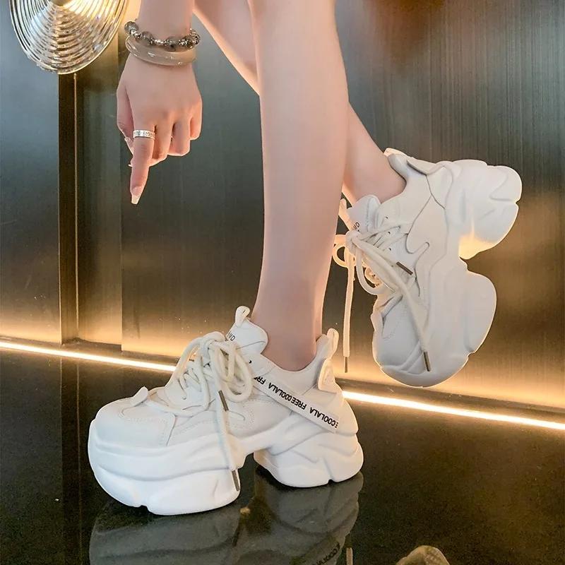 Mode 8CM Frühling High Platform Sneakers Damen Atmungsaktiver Tennis Damen Vulkanisierte Schuhe Herbst Klobige Sneakers Sportliche Dad Shoes Frau