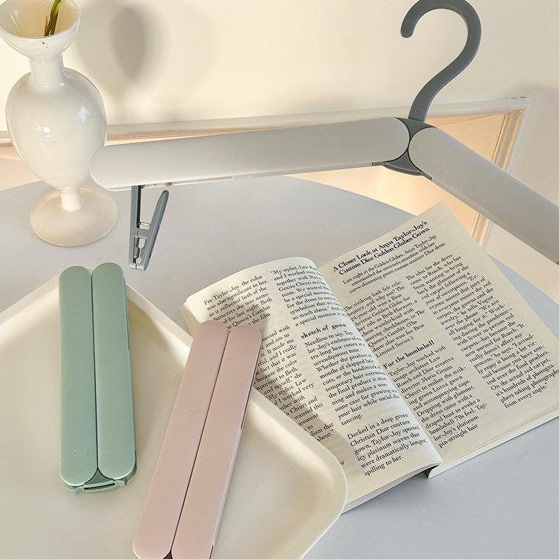 Collapsible Travel Hangers Lightweight Foldable Space-Saver Closet Clothes Hangers with Hidden Clips for Jackets Pants