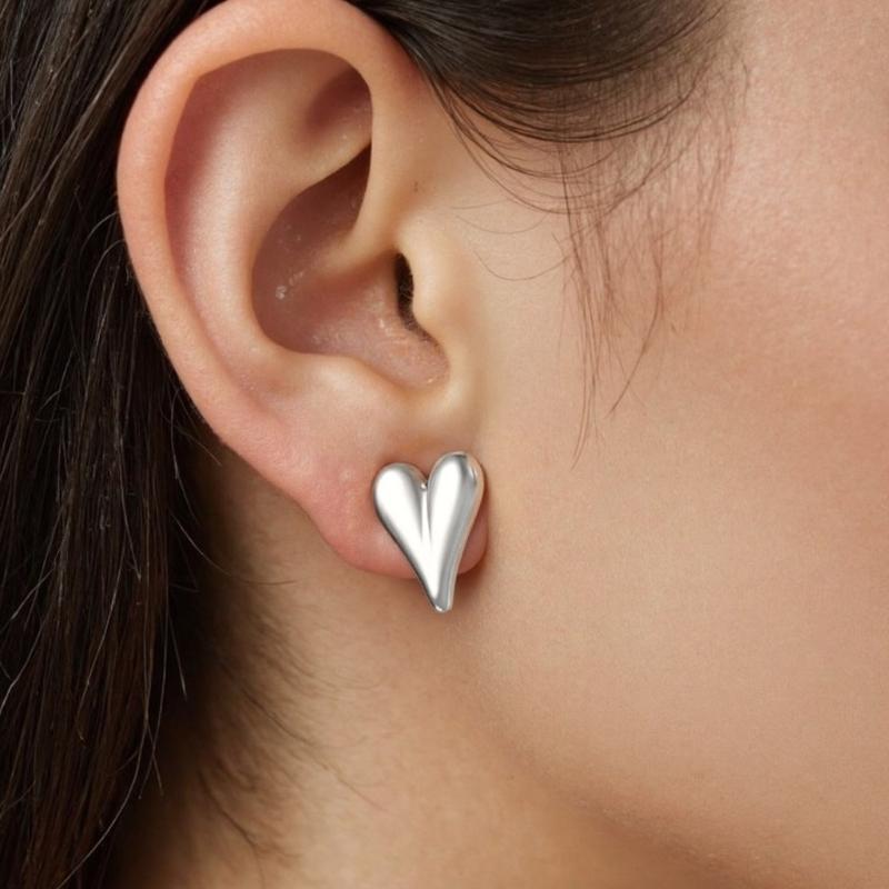 Heart Studs Earrings Creative Ear Accessory Heart Ear Studs Alloy Texture for Teens Youthful Fashion Lovers Present