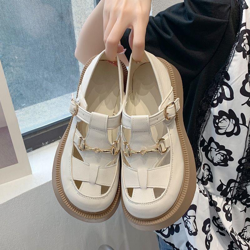 

Плетёные полые римские сандалии baotou женские летние 2025 новые повседневные туфли на платформе в британском стиле с клеткой для свиней 40