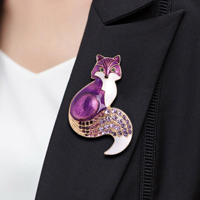 Enamel Foxes Brooch Rhinestones Charm Pin Animal Badge Jewelry Backpack Decoration Fashion Accessories for Jackets