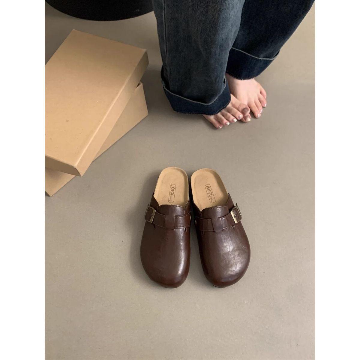 

Japanese baotou half slippers women s summer wear 2025 new retro Birkenstock flat-bottomed slippers maternity soft-soled shoes 40 коричневий